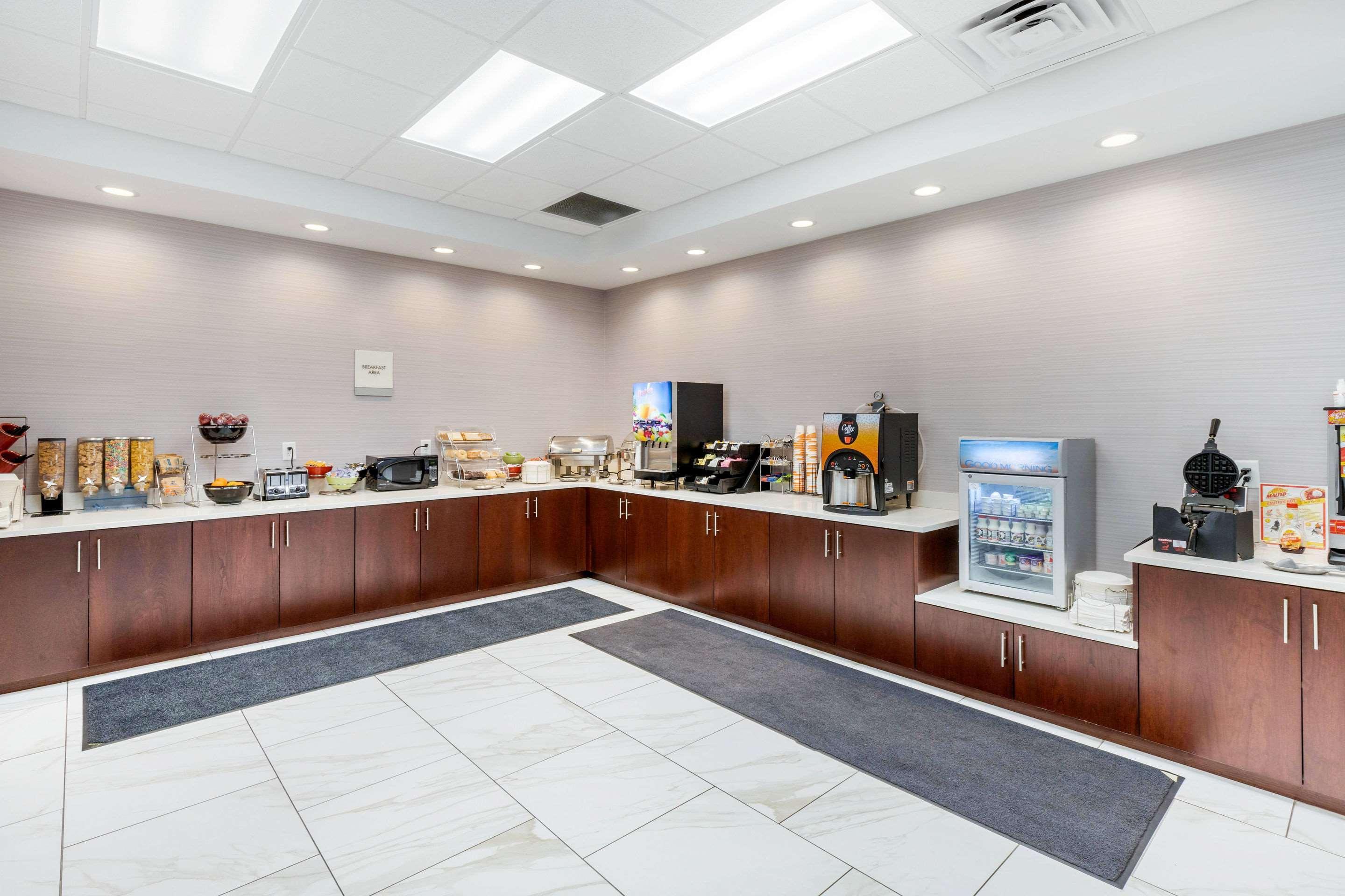 Days Inn And Suites By Wyndham Oxford Extérieur photo