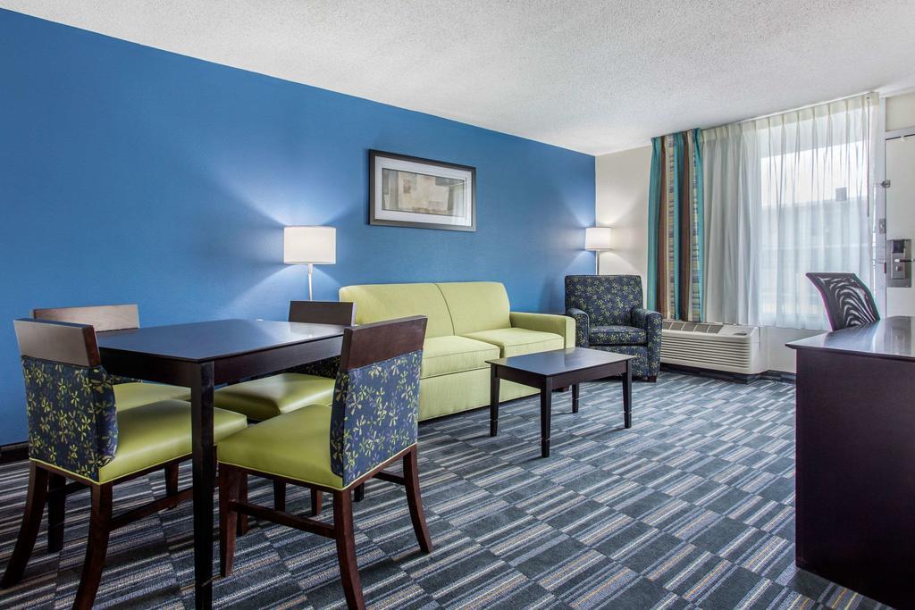 Days Inn And Suites By Wyndham Oxford Extérieur photo