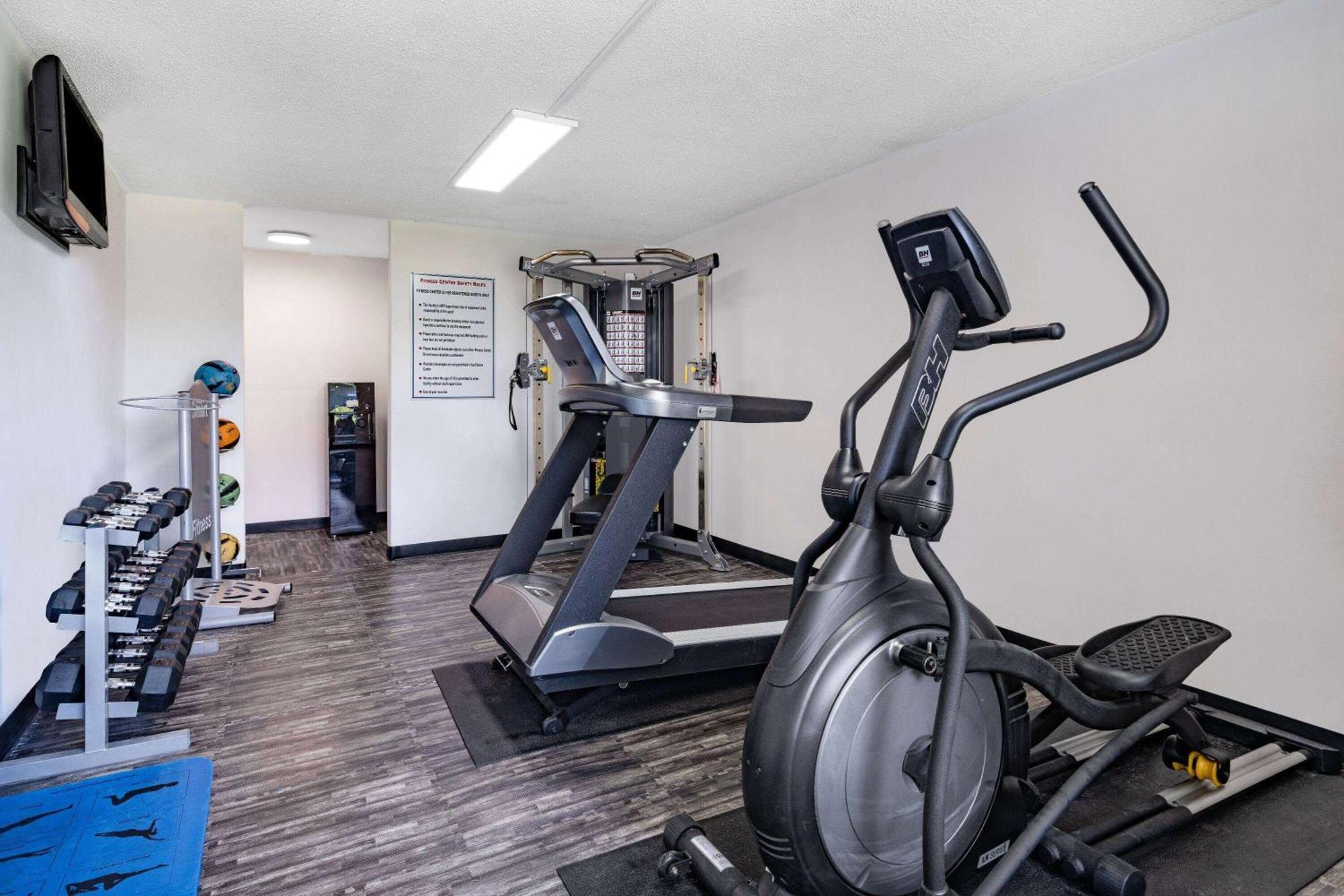 Days Inn And Suites By Wyndham Oxford Extérieur photo